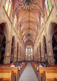 圣教广州石室圣心大教堂图片