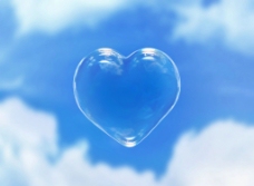 心形透明气泡水泡图片